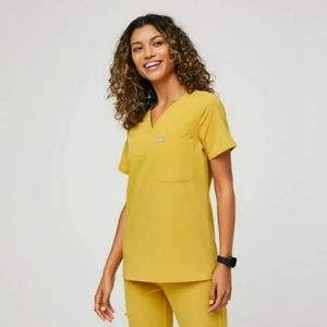 BNWT Figs Gold Catarina Top Zamora Joggers Scrubs Set Sz Small